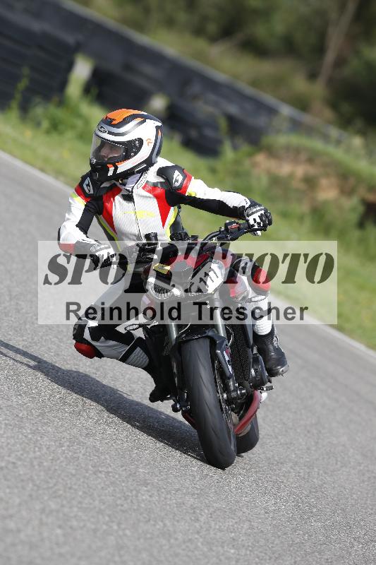 Archiv-2025/53 16.09.2025 Track Day Domi Aegerter ADR/Gruppe gelb/111